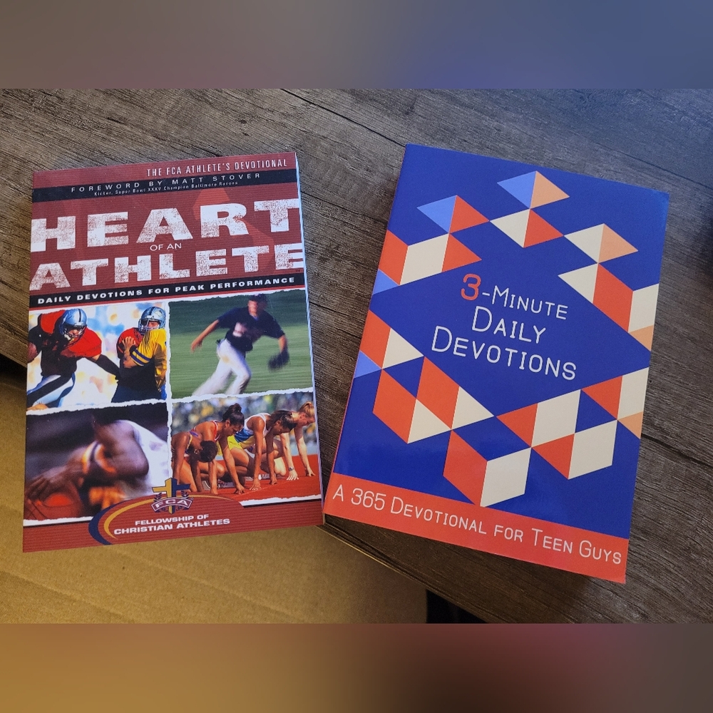 3-Minute Daily Devotions & Heart of an Athlete Devotional For Teens